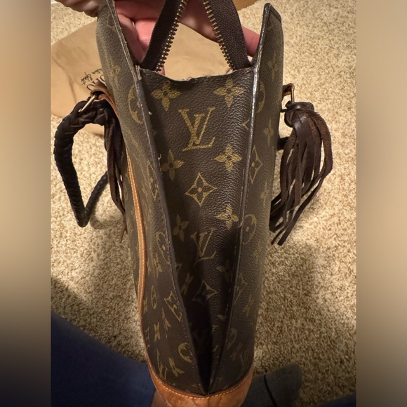 Louis Vuitton- Vintage Boho Bags - Picture 14 of 15